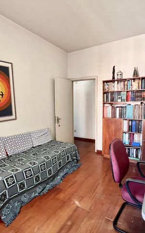 Apartamento à venda com 140m², 3 quartos e 1 vaga Apartamento à venda com 140m², 3 quartos e 1 vagaQuarto 1