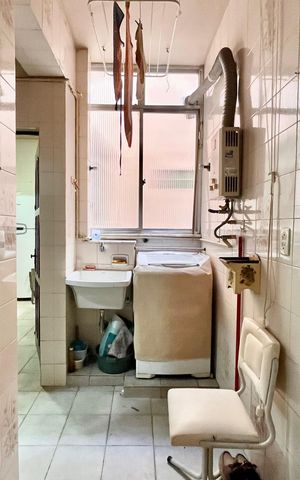 Apartamento à venda com 140m², 3 quartos e 1 vaga Apartamento à venda com 140m², 3 quartos e 1 vagaÁrea de Serviço