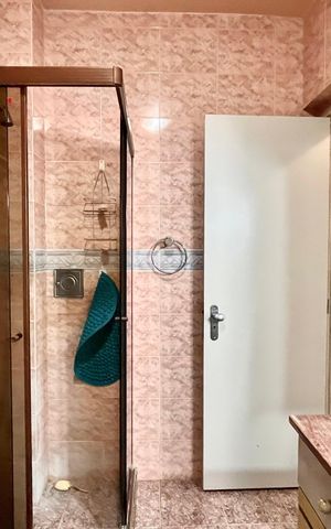 Apartamento à venda com 140m², 3 quartos e 1 vaga Apartamento à venda com 140m², 3 quartos e 1 vagaBanheiro da Suíte