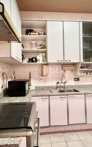 Apartamento à venda com 140m², 3 quartos e 1 vaga Apartamento à venda com 140m², 3 quartos e 1 vagaCozinha