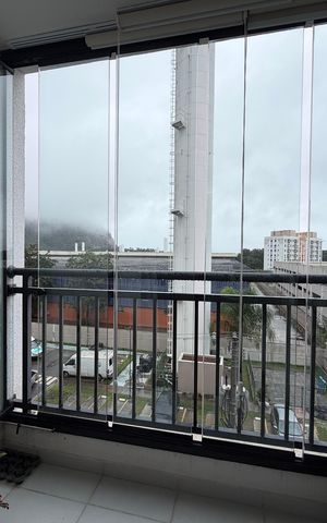 Apartamento à venda com 43m², 2 quartos e 1 vaga Apartamento à venda com 43m², 2 quartos e 1 vagaSala - Varanda
