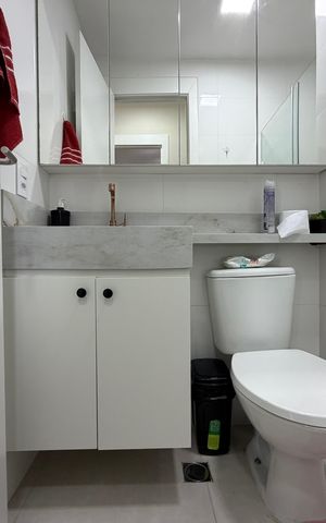 Apartamento à venda com 43m², 2 quartos e 1 vaga Apartamento à venda com 43m², 2 quartos e 1 vagaBanheiro