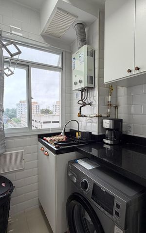 Apartamento à venda com 43m², 2 quartos e 1 vaga Apartamento à venda com 43m², 2 quartos e 1 vagaÁrea de serviço