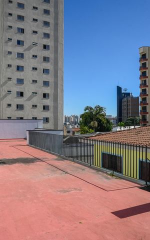 Casa para alugar com 350m², 4 quartos e 12 vagas Casa para alugar com 350m², 4 quartos e 12 vagasTerraço