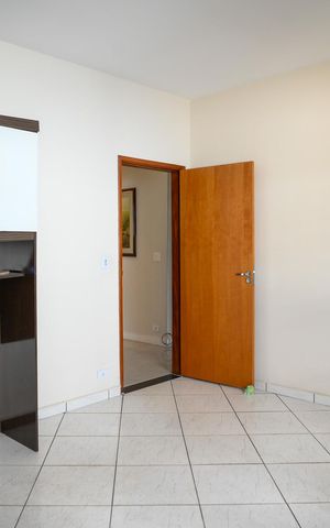 Casa para alugar com 350m², 4 quartos e 12 vagas Casa para alugar com 350m², 4 quartos e 12 vagasQuarto 2
