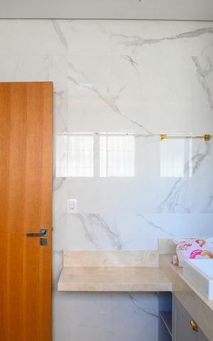 Casa para alugar com 350m², 4 quartos e 12 vagas Casa para alugar com 350m², 4 quartos e 12 vagasBanheiro Quarto 1 - Suite