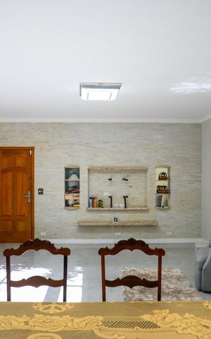 Casa para alugar com 350m², 4 quartos e 12 vagas Casa para alugar com 350m², 4 quartos e 12 vagasSala