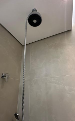 Apartamento para alugar com 75m², 2 quartos e 2 vagas Apartamento para alugar com 75m², 2 quartos e 2 vagasBanheiro da Suíte 1