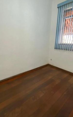 Casa para alugar com 90m², 4 quartos e 1 vaga