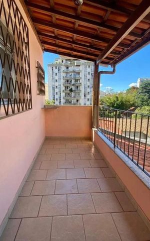 Casa para alugar com 90m², 4 quartos e 1 vaga