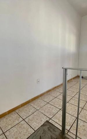 Casa para alugar com 90m², 4 quartos e 1 vaga