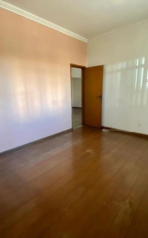 Casa para alugar com 90m², 4 quartos e 1 vaga