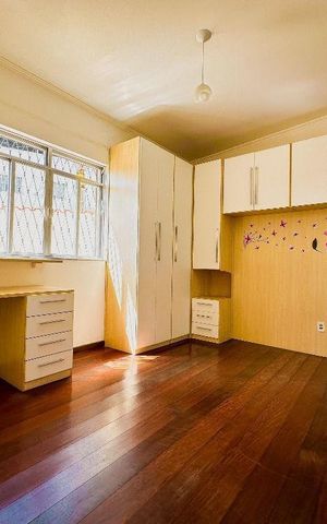 Casa para alugar com 90m², 4 quartos e 1 vaga