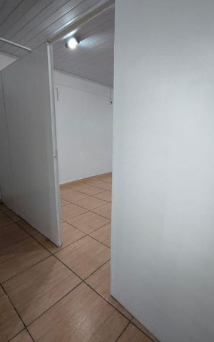 Casa para alugar com 150m², 4 quartos e sem vaga Casa para alugar com 150m², 4 quartos e sem vagaSala