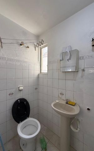 Studio à venda com 28m², 1 quarto e sem vaga Studio à venda com 28m², 1 quarto e sem vagaBanheiro social