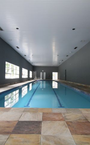 Apartamento à venda com 127m², 3 quartos e 2 vagasÁrea comum - Piscina Coberta