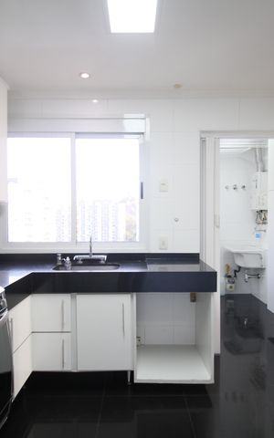 Apartamento à venda com 127m², 3 quartos e 2 vagasCozinha