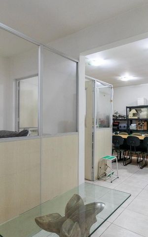 Casa à venda com 210m², 1 quarto e 3 vagas