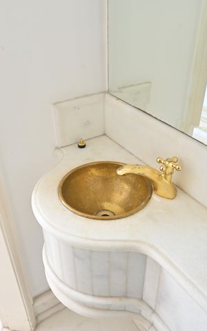 Apartamento para alugar com 200m², 2 quartos e 3 vagasLavabo
