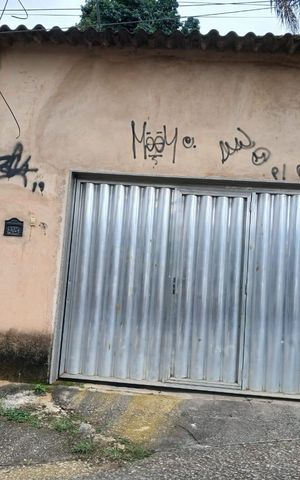 Casa para alugar com 400m², 3 quartos e 1 vaga Casa para alugar com 400m², 3 quartos e 1 vagaFachada