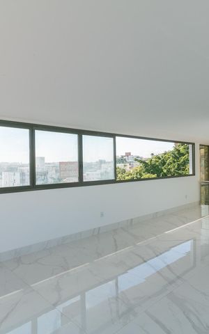 Apartamento à venda com 250m², 4 quartos e 5 vagas