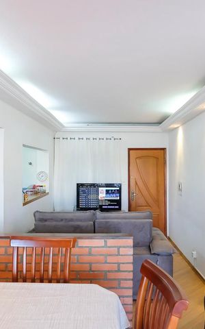 Apartamento à venda com 81m², 2 quartos e 1 vagaSala