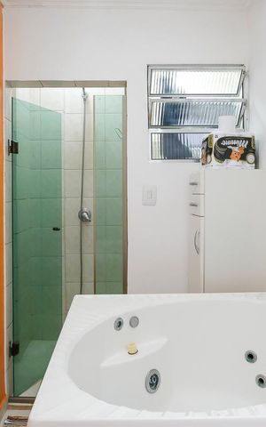 Apartamento à venda com 81m², 2 quartos e 1 vagaBanheiro da suíte
