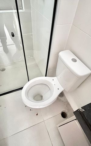 Apartamento à venda com 38m², 2 quartos e sem vaga Apartamento à venda com 38m², 2 quartos e sem vagaBanheiro