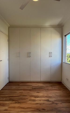 Apartamento para alugar com 62m², 2 quartos e 1 vagaQuarto 1 - Armários