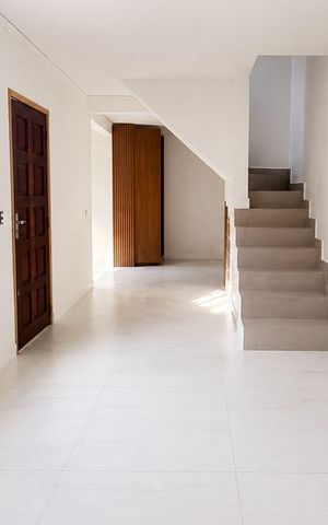 Casa à venda com 90m², 2 quartos e 1 vaga Casa à venda com 90m², 2 quartos e 1 vagaSala