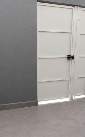 Casa à venda com 90m², 2 quartos e 1 vaga Casa à venda com 90m², 2 quartos e 1 vagaÁrea externa