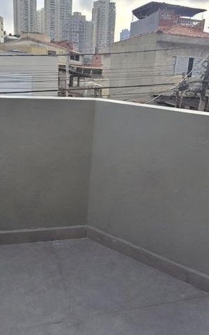 Casa à venda com 90m², 2 quartos e 1 vaga Casa à venda com 90m², 2 quartos e 1 vagaVaranda