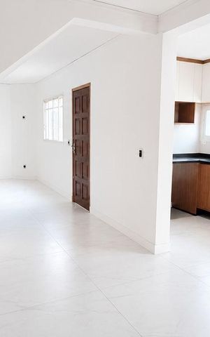 Casa à venda com 90m², 2 quartos e 1 vaga Casa à venda com 90m², 2 quartos e 1 vagaSala