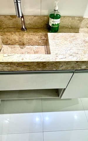Apartamento para alugar com 83m², 2 quartos e 2 vagasBanheiro