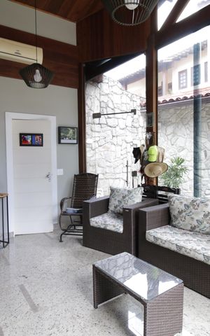 Casa de condomínio à venda com 310m², 4 quartos e 2 vagasChurrasqueira
