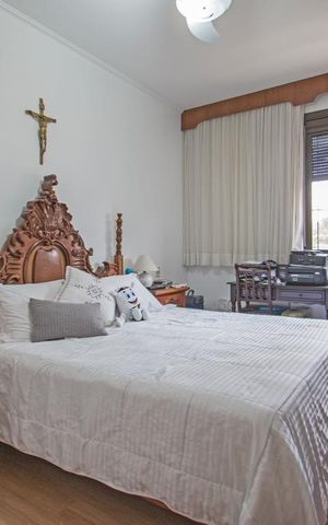 Apartamento à venda com 240m², 5 quartos e 4 vagas
