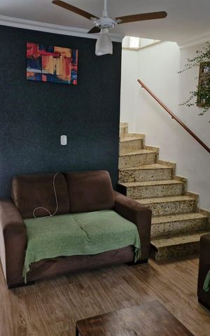 Casa à venda com 120m², 3 quartos e 3 vagas Casa à venda com 120m², 3 quartos e 3 vagasSala