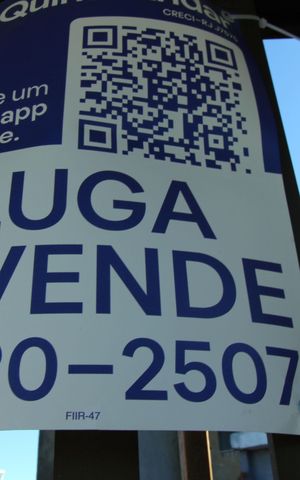 Casa à venda com 70m², 2 quartos e 4 vagasPlaca