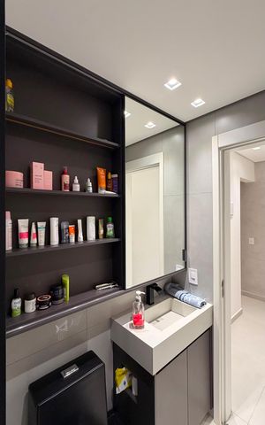 Apartamento à venda com 49m², 2 quartos e 1 vaga Apartamento à venda com 49m², 2 quartos e 1 vagaBanheiro