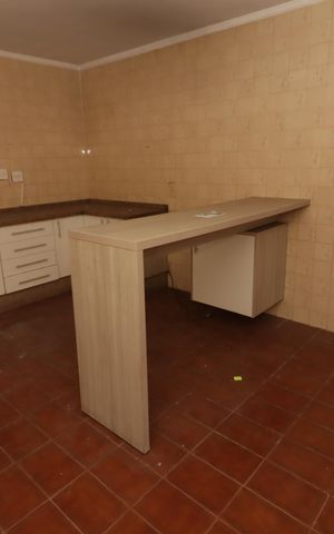 Casa para alugar com 160m², 3 quartos e 2 vagasCozinha