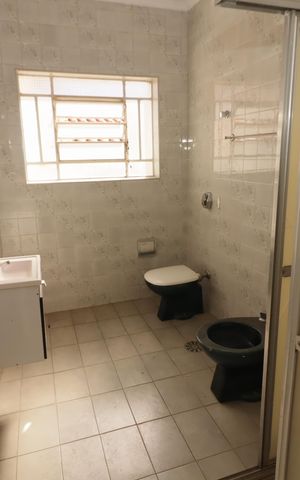 Casa para alugar com 160m², 3 quartos e 2 vagasBanheiro 2
