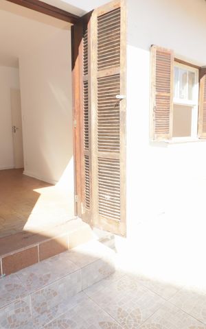Casa para alugar com 160m², 3 quartos e 2 vagasQuarto 2