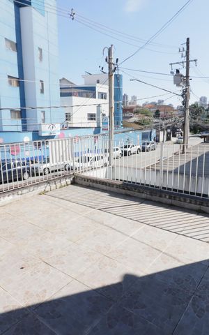 Casa para alugar com 160m², 3 quartos e 2 vagasVaranda