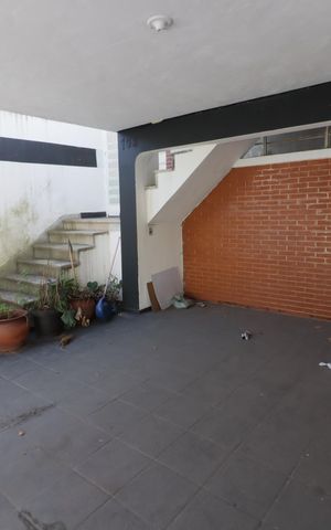 Casa para alugar com 160m², 3 quartos e 2 vagasGaragem