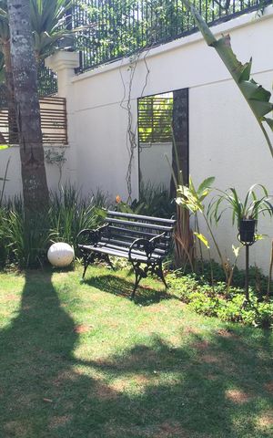 Casa à venda com 260m², 3 quartos e 5 vagas