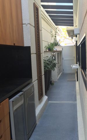 Casa à venda com 260m², 3 quartos e 5 vagas
