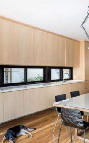Casa à venda com 260m², 3 quartos e 5 vagas