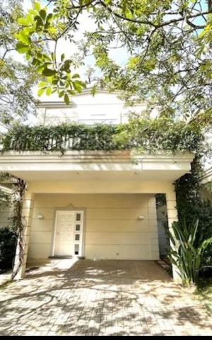 Casa à venda com 260m², 3 quartos e 5 vagas