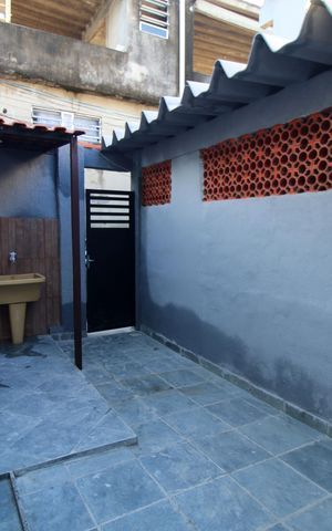 Casa à venda com 60m², 2 quartos e sem vagaÁrea de Serviço