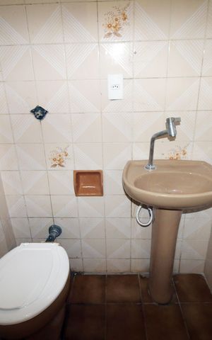 Casa à venda com 60m², 2 quartos e sem vagaBanheiro